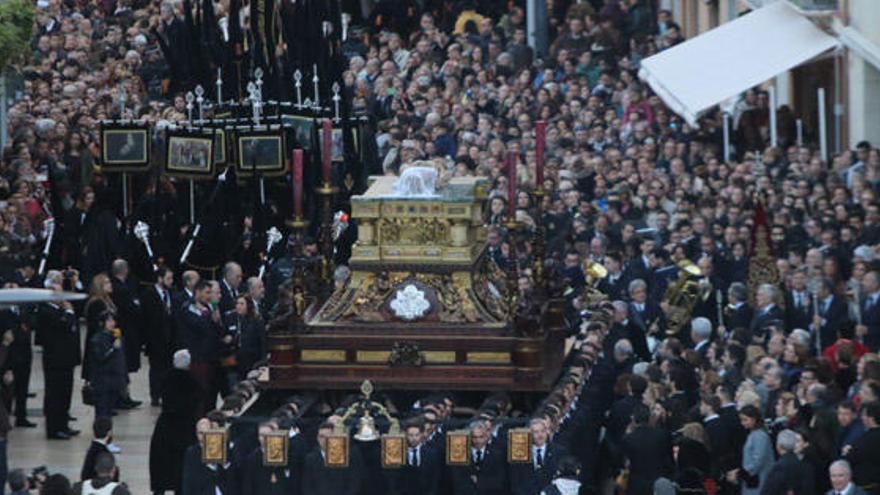 Sepulcro en la calle Alcazabilla.