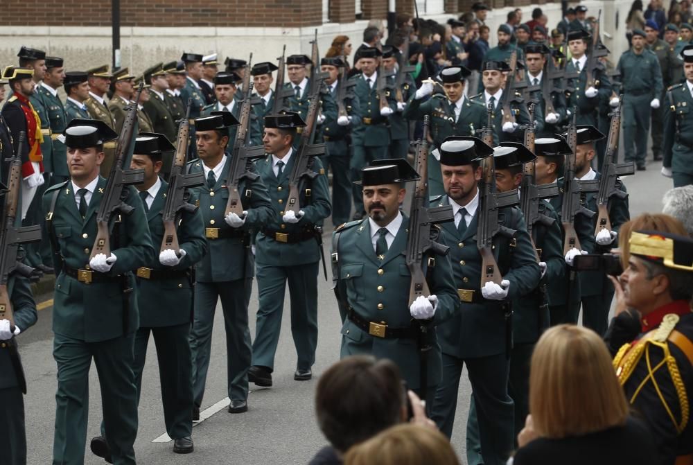 Actos oficiales en el cuartel del Rubín por el día del Pilar