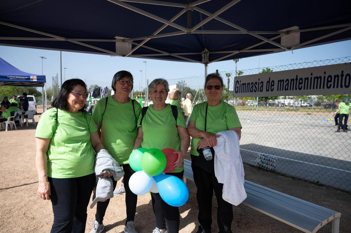 Fotogalería | Una jornada de deporte para los mayores de Badajoz