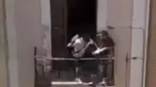 Frustran un intento de okupación ilegal de una vivienda en la calle San Félix: “No queremos a esta gentuza en Castelló”