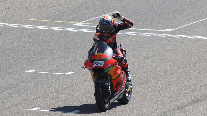 Raúl Fernández, ganador de Moto2 2021 en el circuito de Motorland