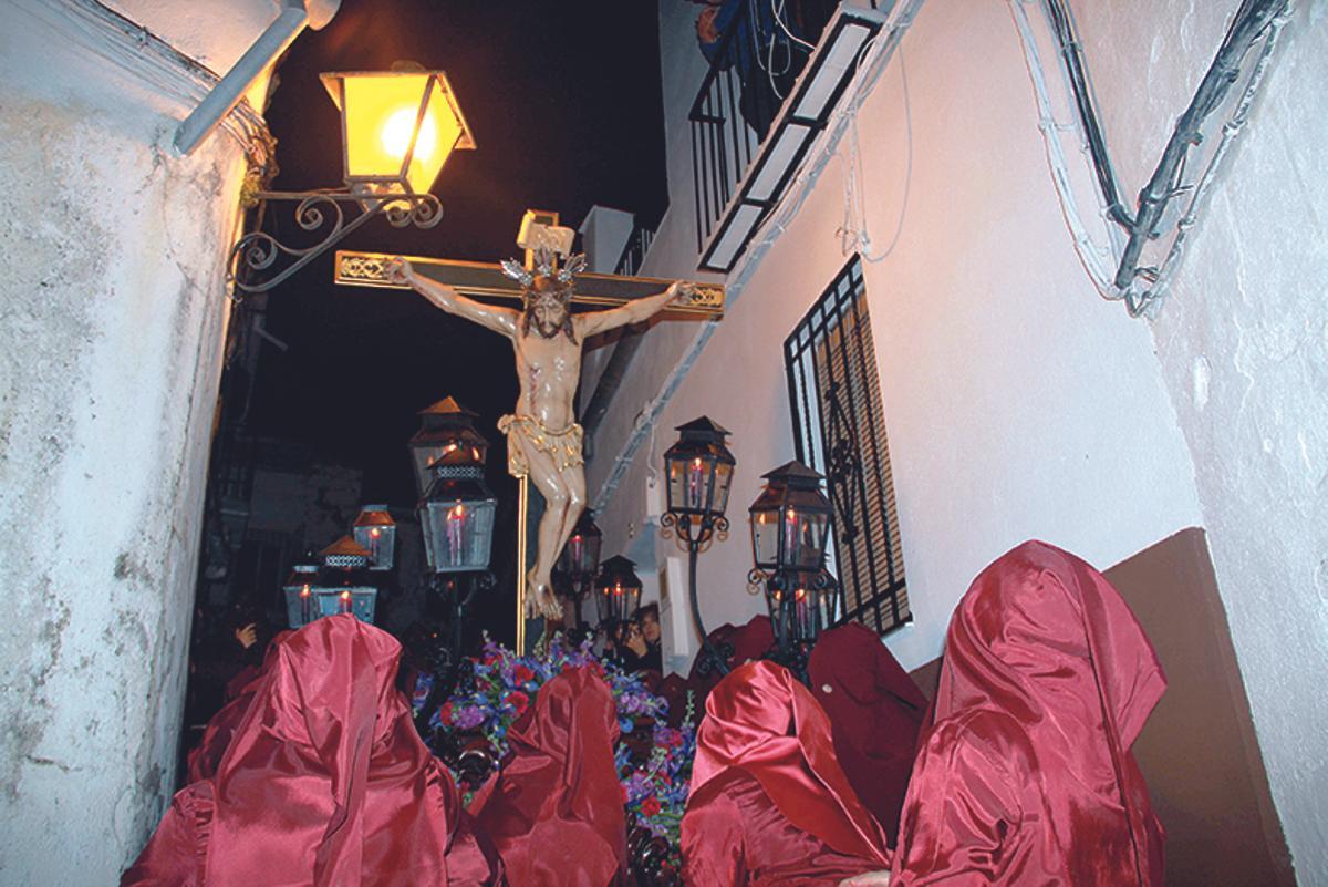 LAS PENAS   SALE EN PROCESIÓN EL MIÉRCOLES SANTO.