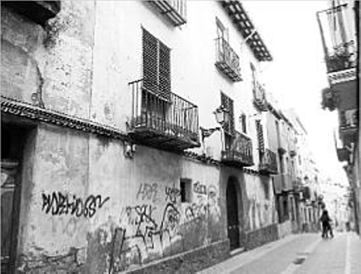 Vista de l'edifici de Cal Puigjaner des del carrer