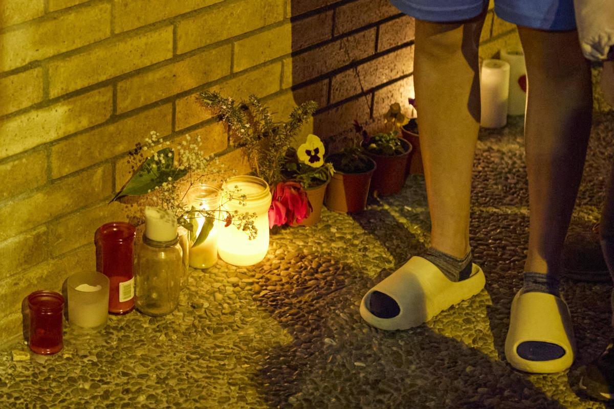 Les fotos de la concentració de rebuig a l'agressió de l'home sensellar de Girona