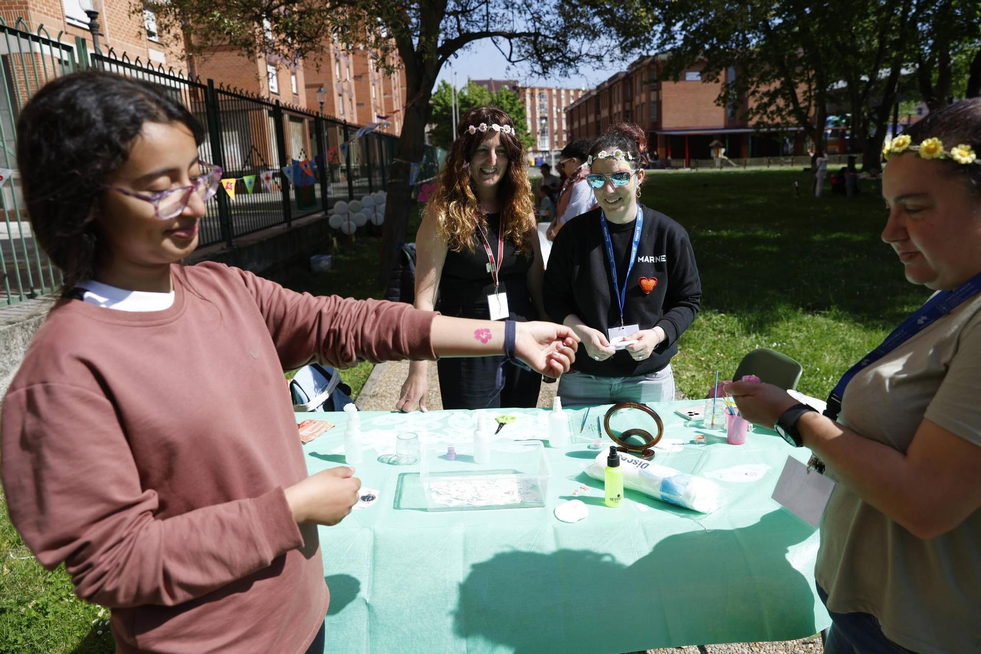 Así fue la fiesta en la zona oeste de Gijón para crear comunidad (en imágenes)