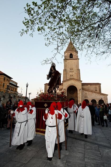 Procesión del Encuentro en Gijón