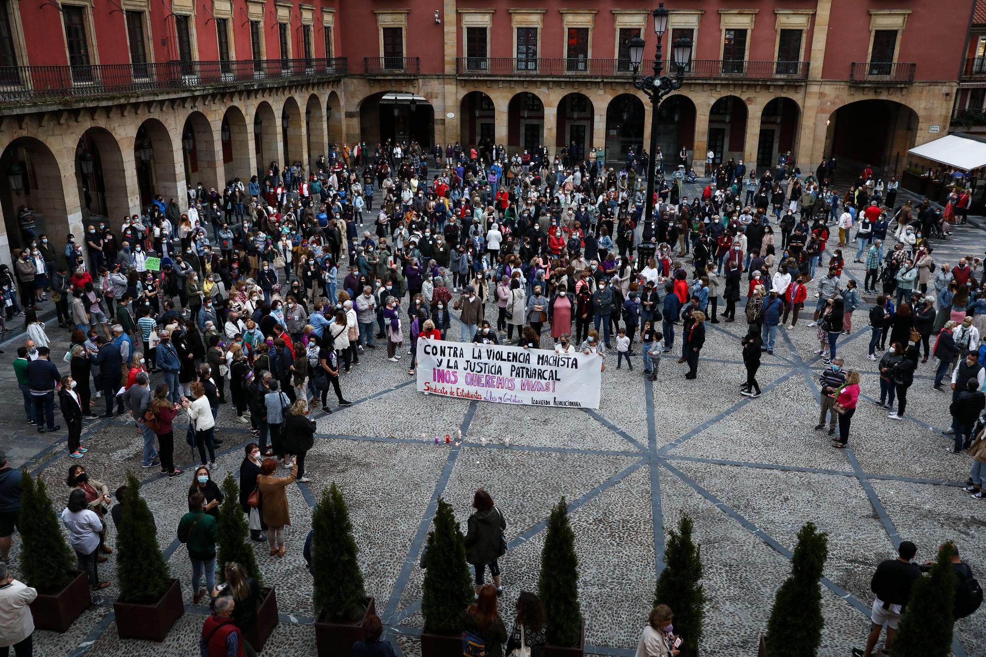 Gijón clama contra la violencia machista tras el crimen de las niñas de Canarias