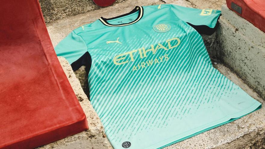 El Girona presenta la tercera equipació inspirada en la Costa Brava