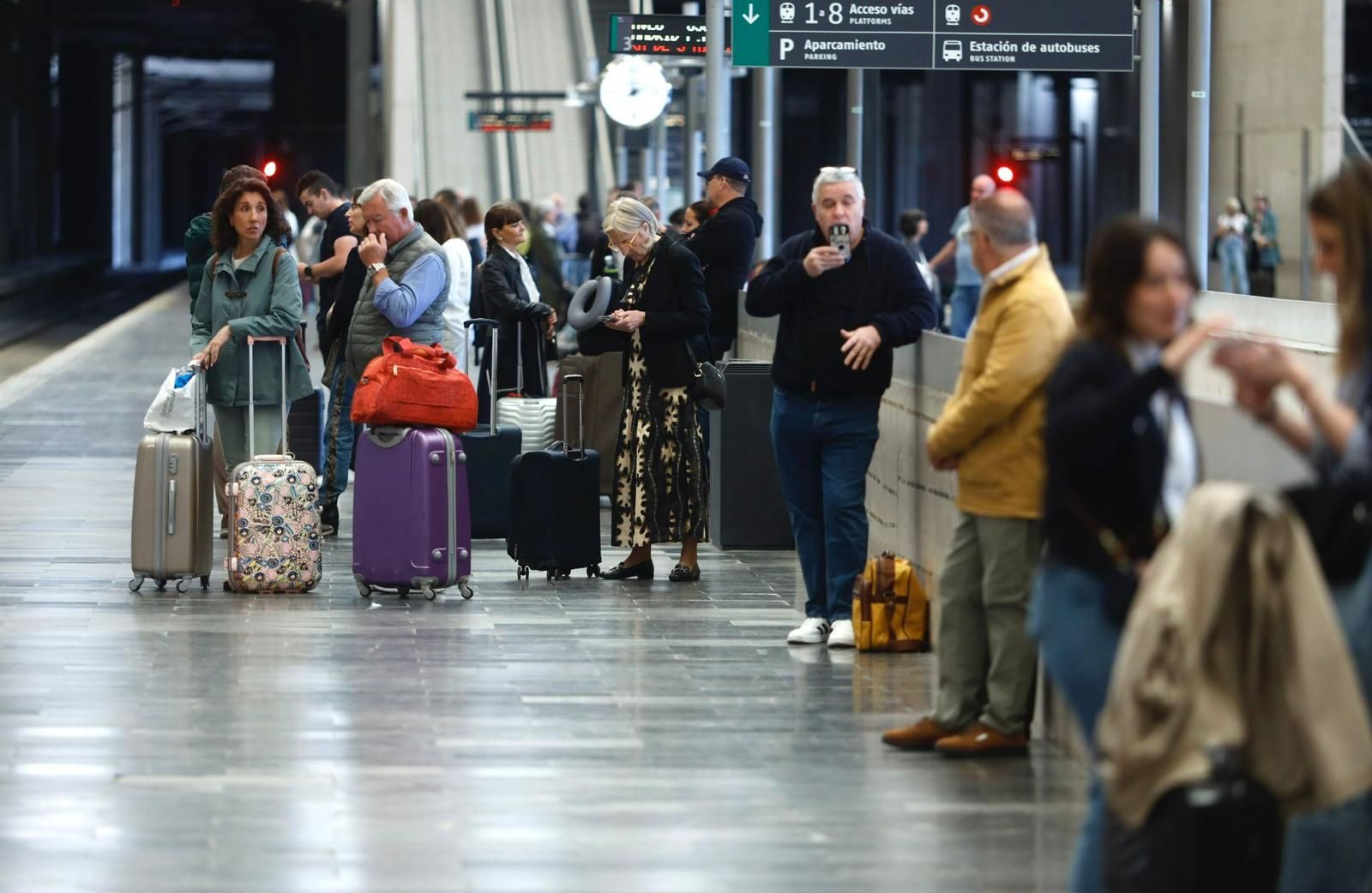 EN IMÁGENES | El nuevo Avril de Renfe ya para en Zaragoza: así ha sido su primer viaje