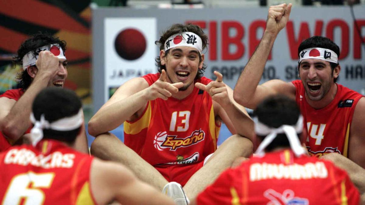 Marc Gasol celebra con sus compañeros el oro mundial