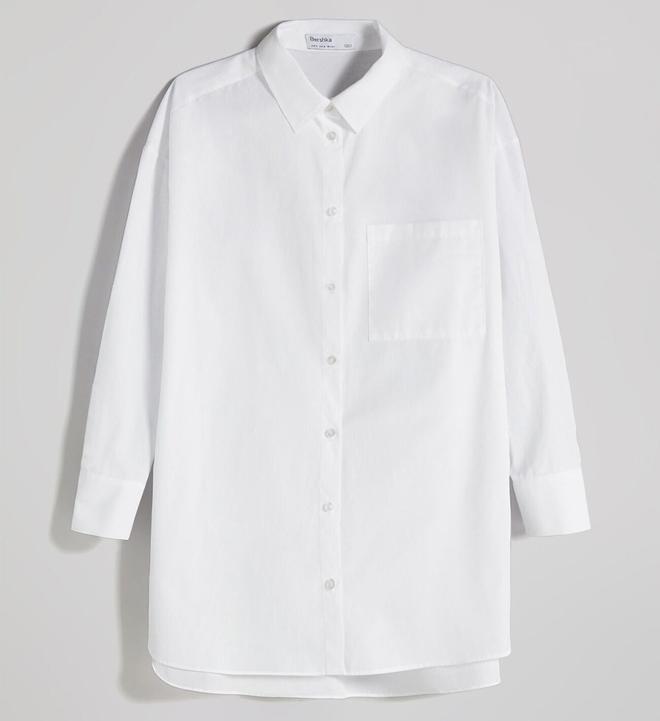 Camisa blanca de Bershka