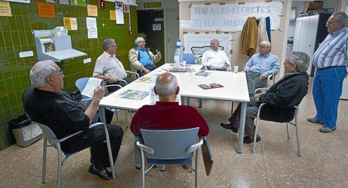 Pablo Iglesias atén els mitjans a l’arribar al consell ciutadà de Podem, aquest dissabte a Madrid.