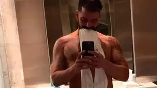 Ricky Martin enciende Instagram: su vídeo semidesnudo
