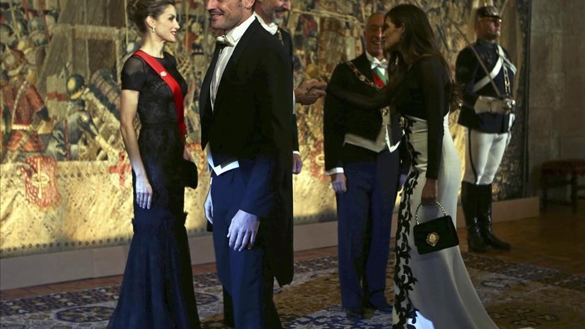 Iker Casillas y Sara Carbonero, este jueves por la noche, en el besamanos a los Reyes en Oporto.