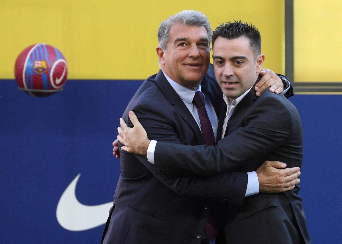 FC Barcelona unveil new coach Xavi