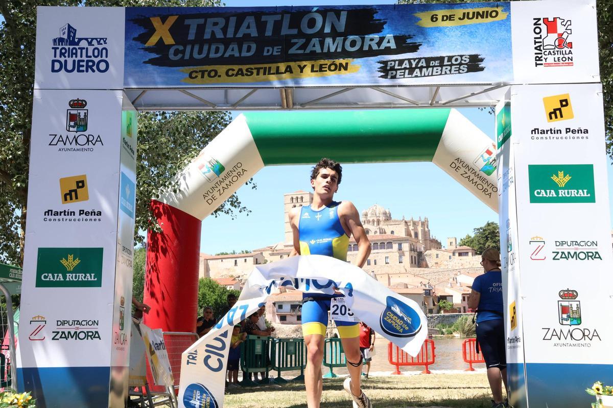 Los mejores imágenes del Campeonato Regional Juvenil de Sprint en el Triatlón Ciudad de Zamora