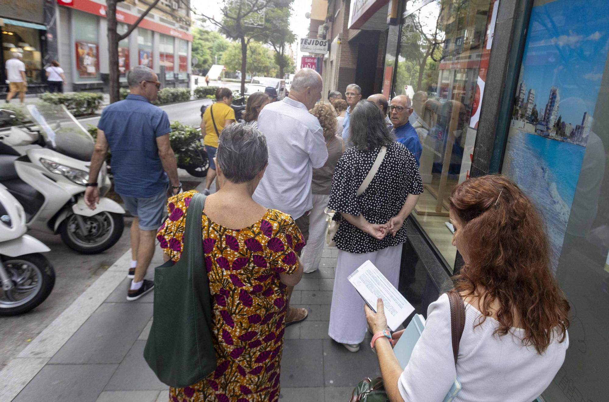 Las colas del Imserso en Alicante