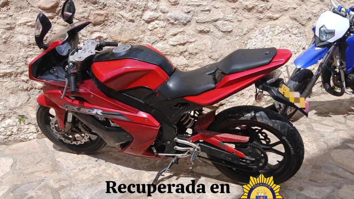 Imagen de la motocicleta recuperada en Bocairent.