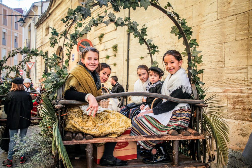 «Les Pastoretes» adoran al Niño en Alcoy