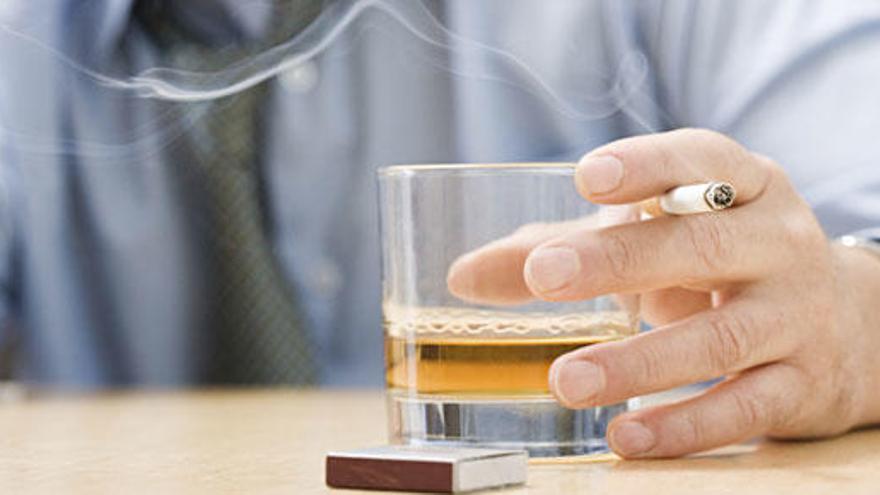 El consumo de alcohol y tabaco creció en 2015.