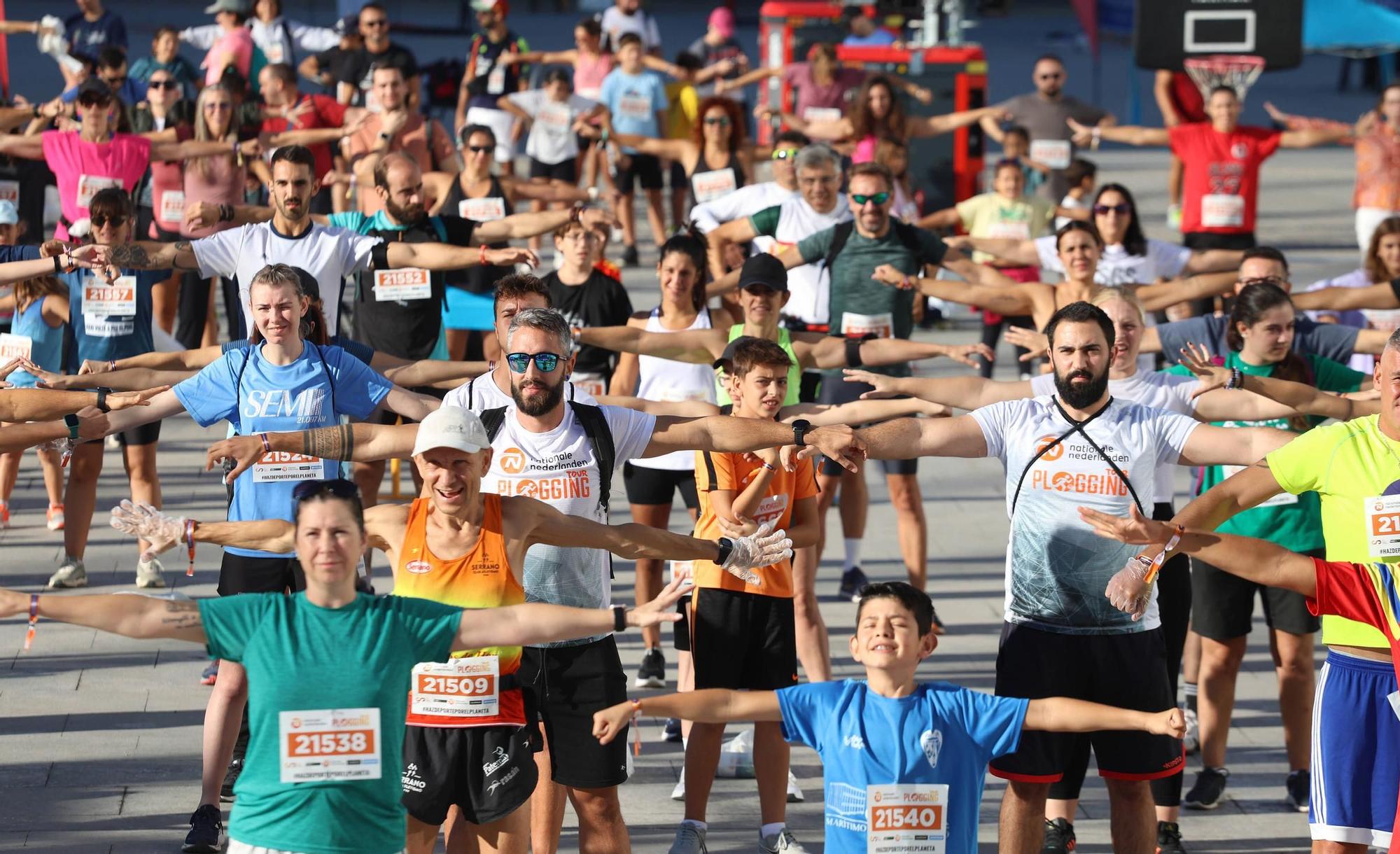 Nationale-Nederlanden Plogging Tour en Valencia que inaugura la Semana Europea del Deporte