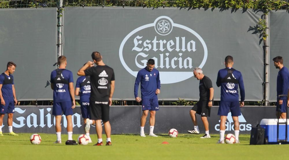 Antonio Mohamed dirige en A Madroa su último entrenamiento antes de la visita del cuadro azulón este lunes en Balaídos a las 21.00 horas.