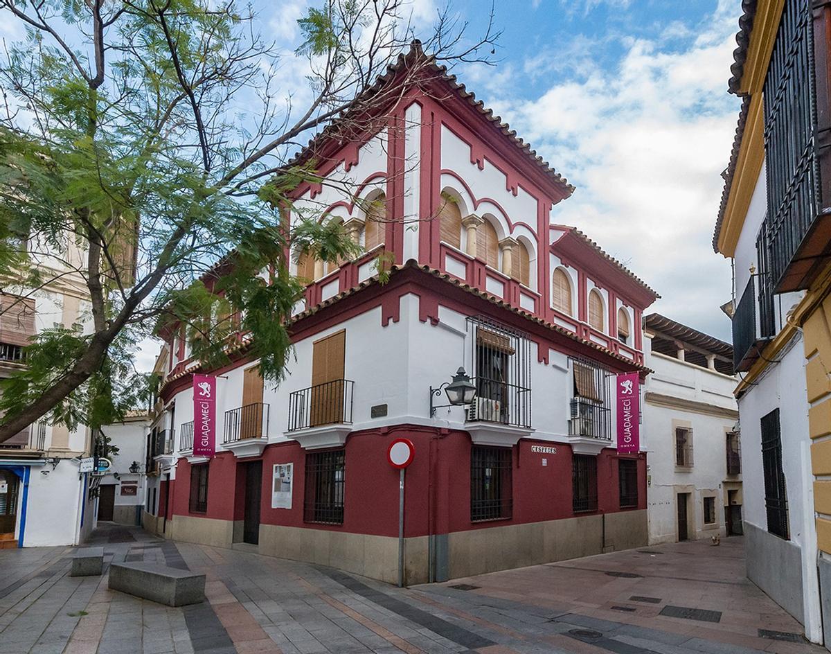 Exterior de la Casa Museo Guadamecí Omeya, en la plaza Agrupación de Cofradías de Córdoba.