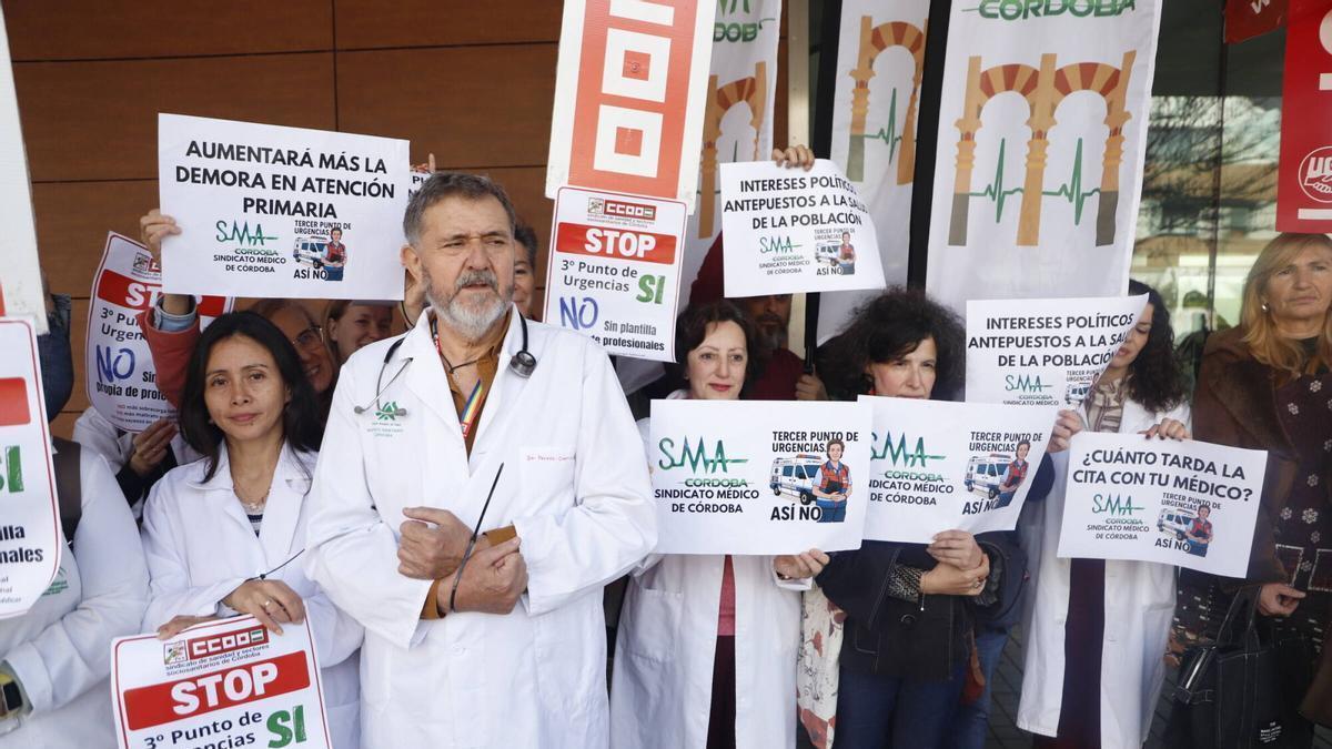 Protesta por la apertura del tercer punto de urgencias de Córdoba en Levante Sur con solo cuatro médicos