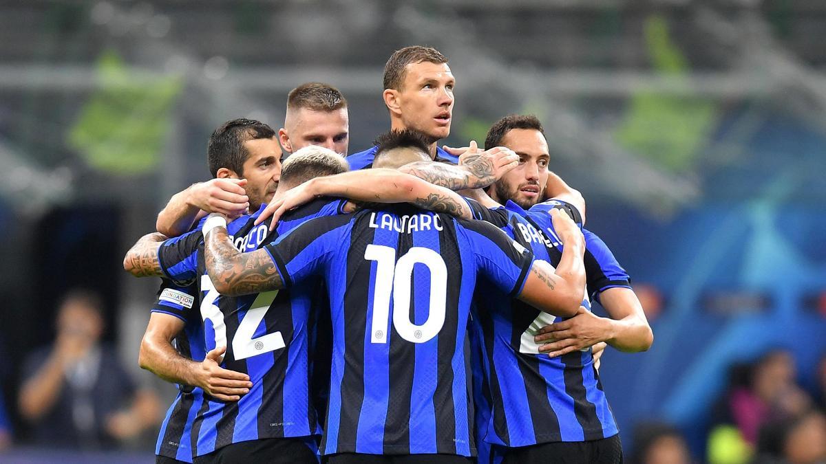 El Inter golea al Viktoria Plzen y sella su pase a octavos de final.