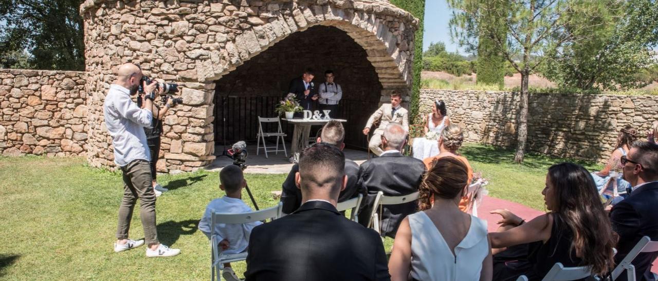 Un dels casaments oficiats l'any passat al restaurant Mas de la Sala de Sallent