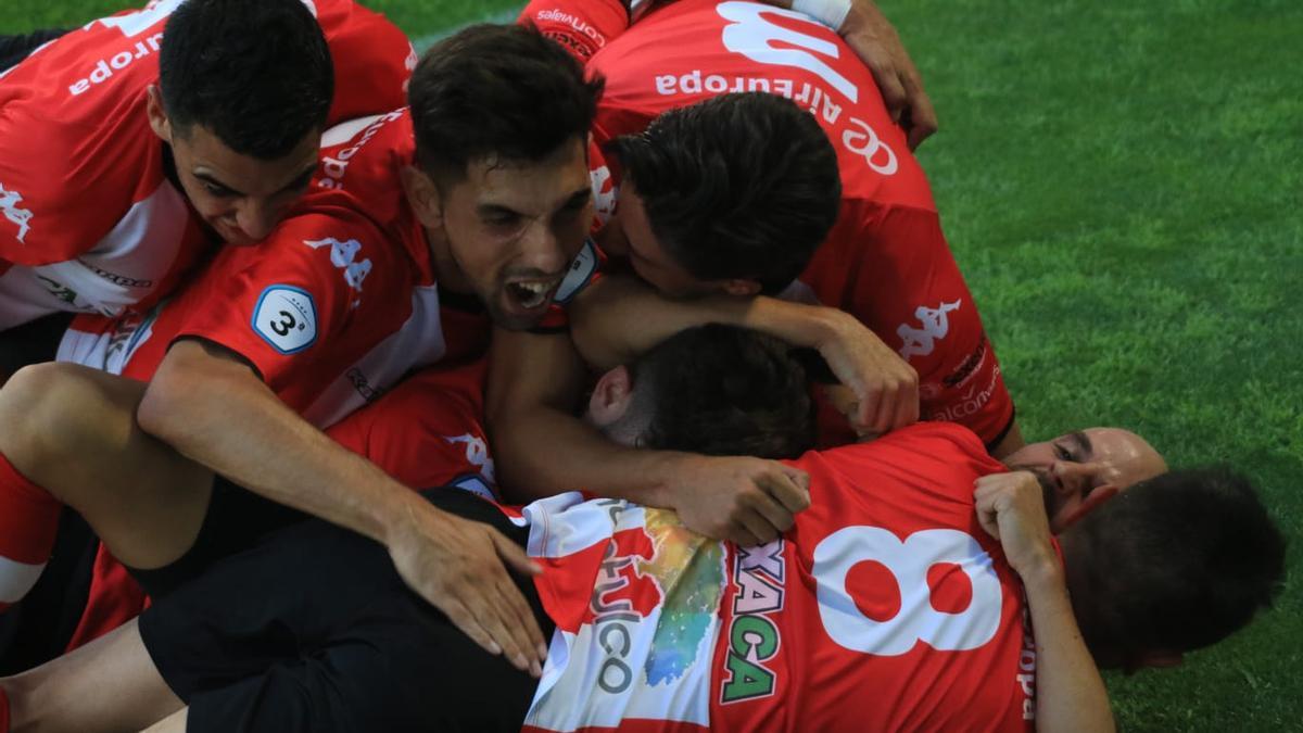 Las imágenes del ascenso del Zamora CF.