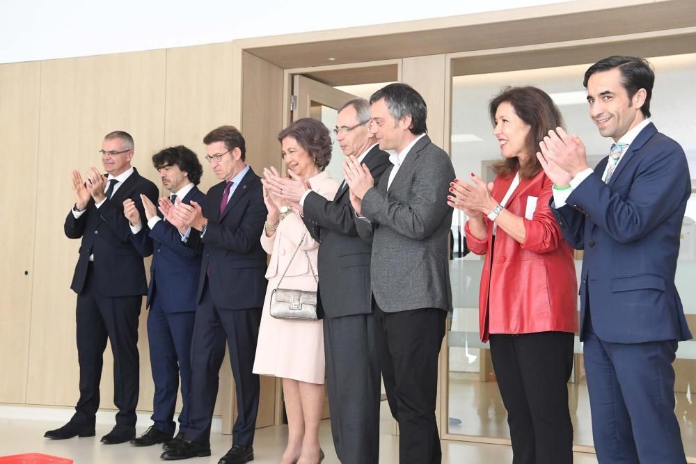 La madre de Felipe VI preside en la ciudad la celebración de los cien años de la institución benéfica y social.