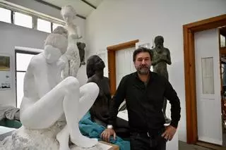 El hipnotismo escultórico de Sergio Portela