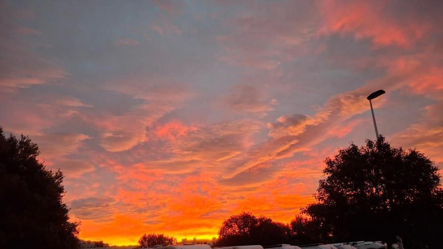 ¡Oh, cielos! Encandilados con el candilazo en Xàbia (imágenes)