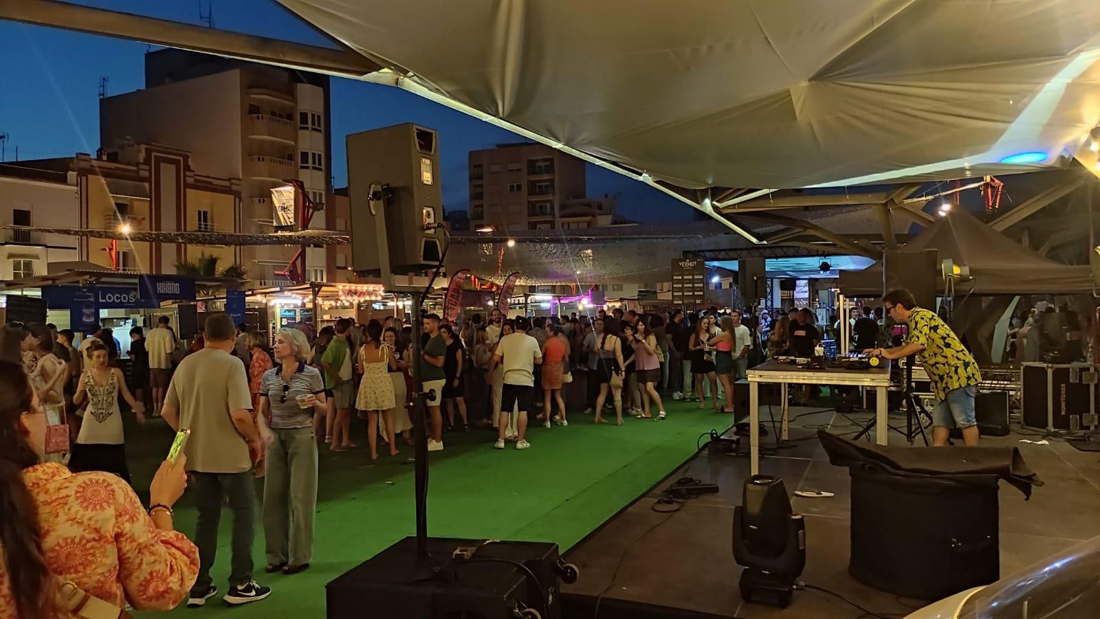 Ambiente en Vinaròs con ocasión de Sant Joan