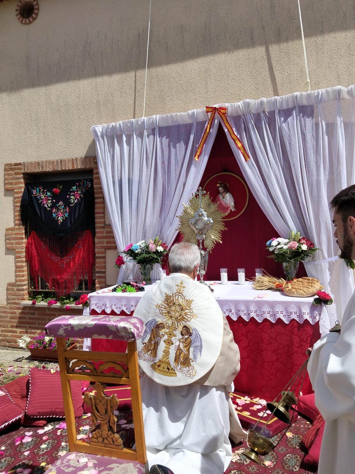 GALERÍA | El Corpus Christi impregna de devoción los pueblos de Zamora