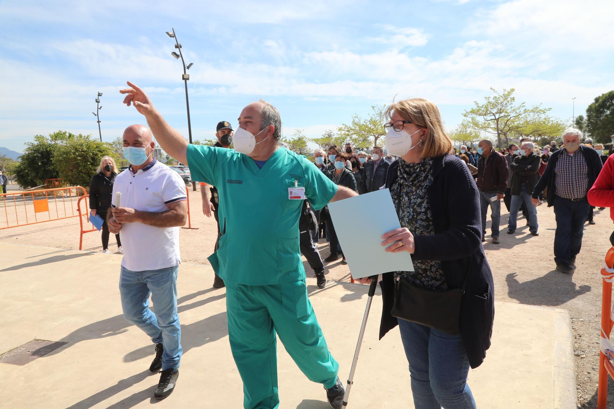 La vacunación masiva empezó el lunes en Castelló