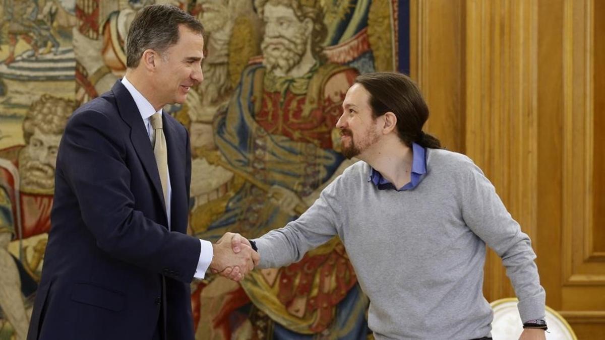 Felipe VI recibe a Pablo Iglesias, es martes en la Zarzuela.