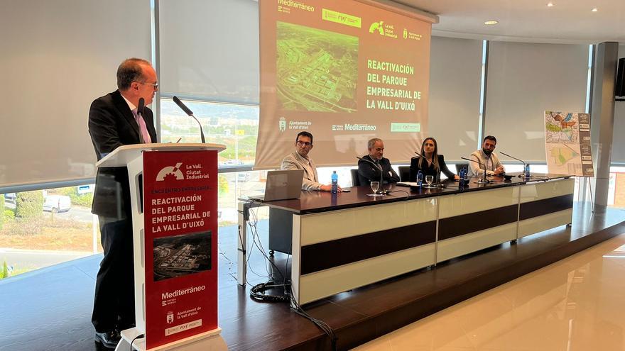 Galería: El parque empresarial de la Vall d'Uixó, a debate con 'Mediterráneo'