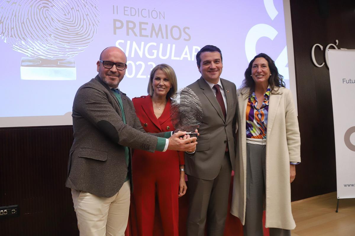 Pastelerías Roldán, Cajasol y el fiscal Fernando Santos, premiados por su labor con la discapacidad