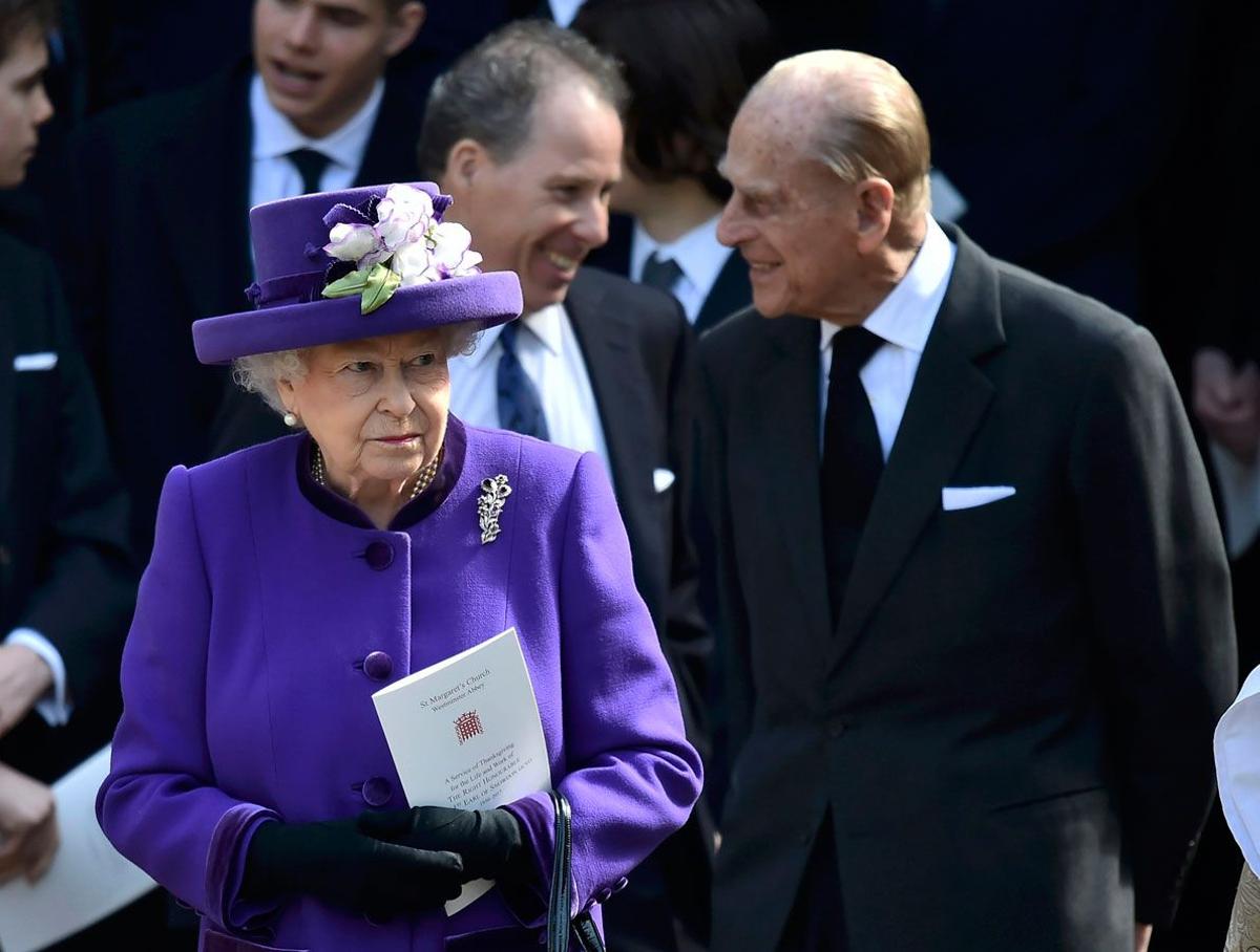 La Reina Isabel II y el Duque de Edimburgo siempre juntos