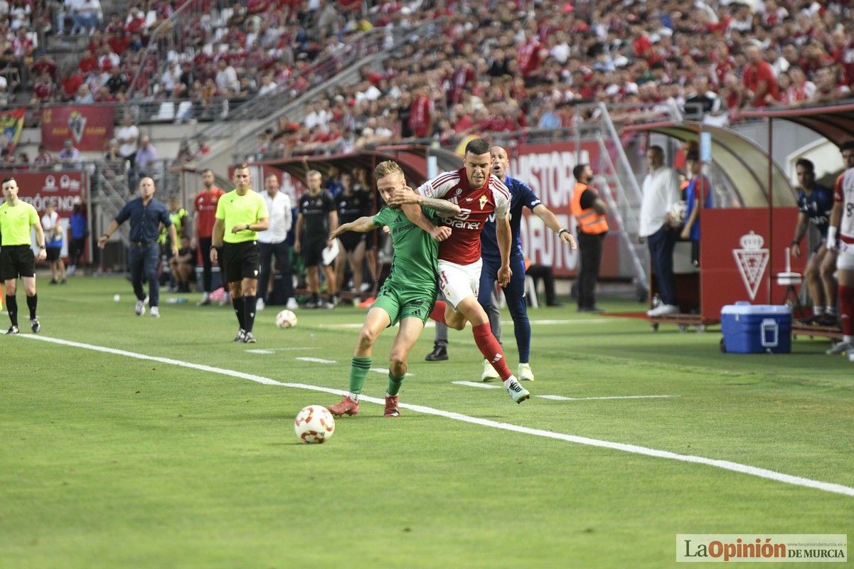 Así fue el encuentro del play off del Real Murcia y el Nástic en la lucha por el ascenso