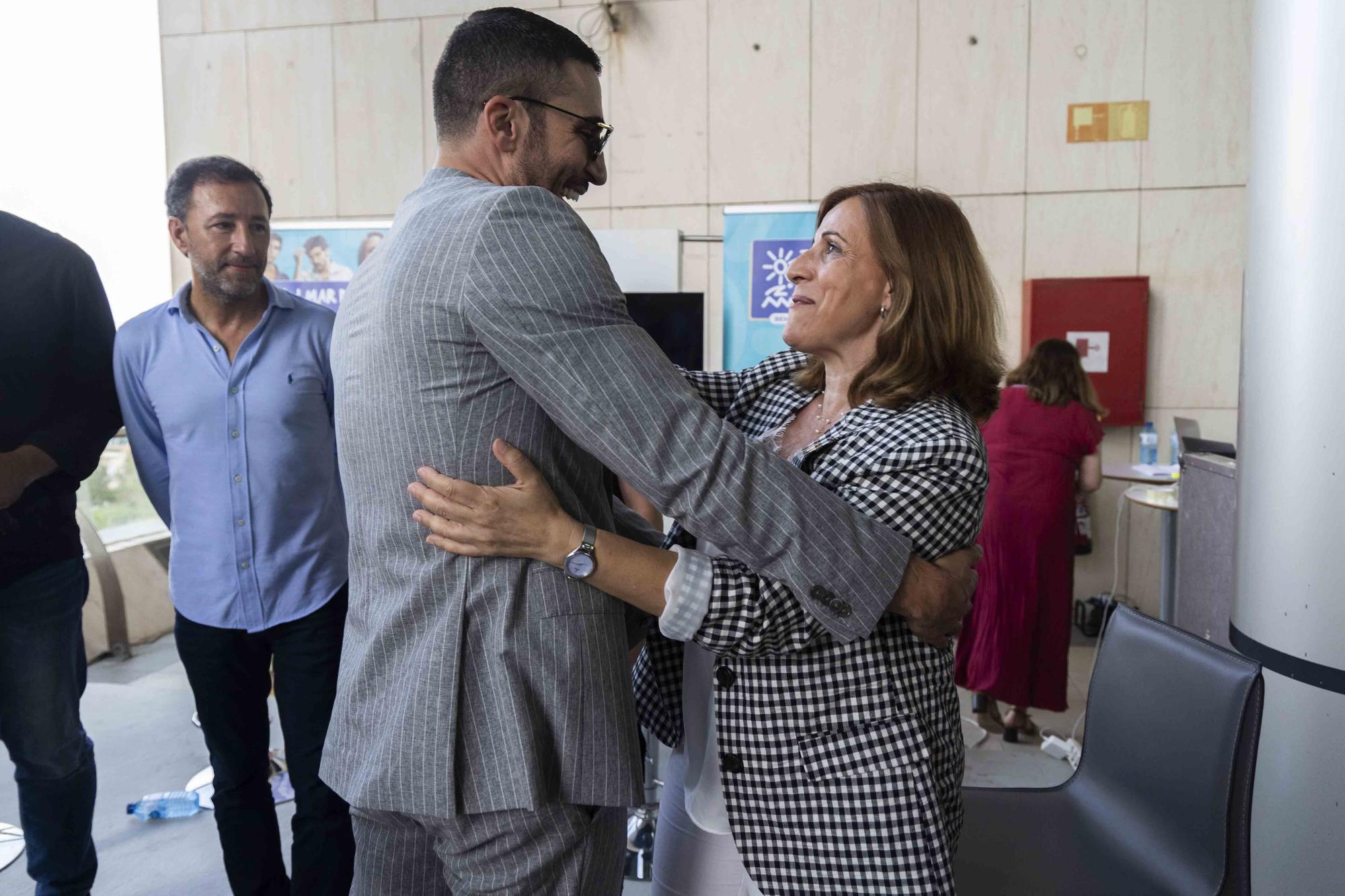 Miguel Ángel Silvestre triunfa en la presentación de Mar de Sons en València