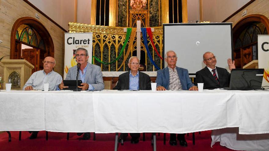 Juan Torres, Juan José García, Pedro Fuertes, Maximiano Trapero y José María Bolívar, ayer, en la parroquia del Corazón de María.