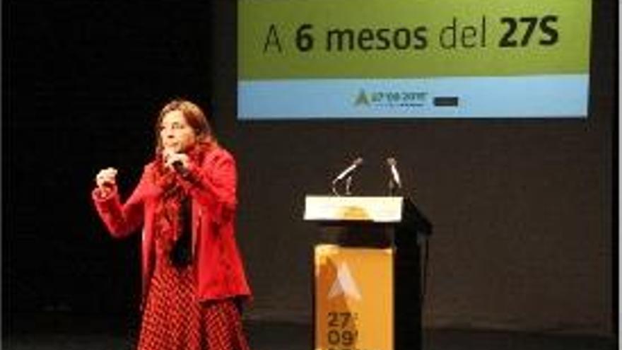 L&#039;ANC omple el Teatre de Blanes a 6 mesos del 27-S