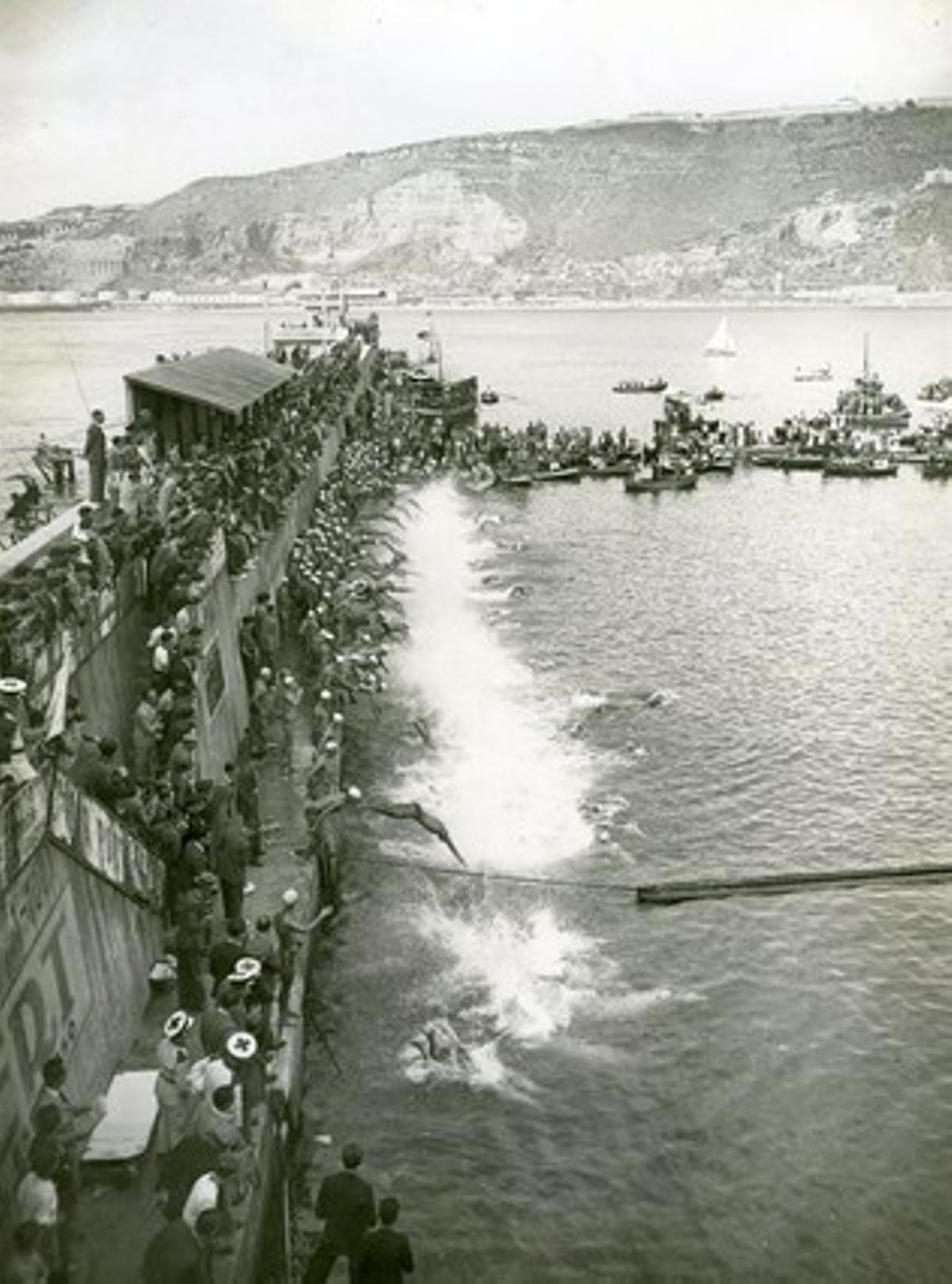 Travesía por el Port en 1934.