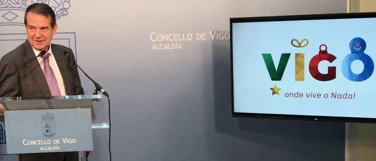 Abel Caballero, ayer en la presentación del logotipo de la Navidad de Vigo. // C.P.