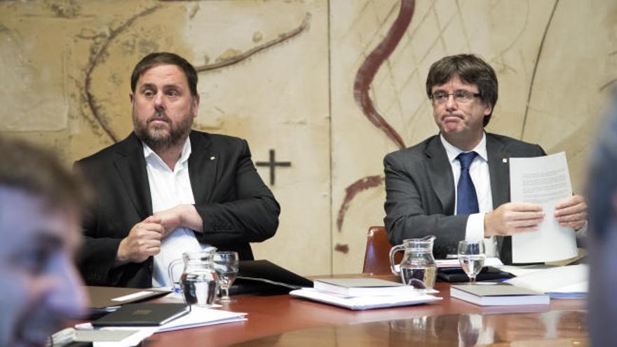 Los independentistas acusan al Gobierno de suspender de facto la autonomía de Cataluña tras intervenir sus cuentas