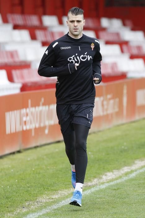 Entrenamiento del Sporting tras su regreso de Málaga