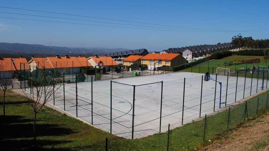 Pista deportiva en Vallesur, la primera que tuvieron, inaugurada hace dos años.